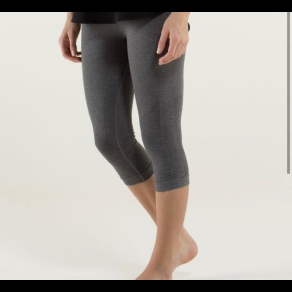 Lulu DARK GREY/CHARCOAL awakening crop legging